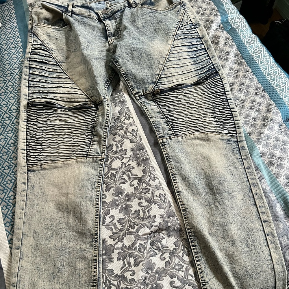 Mens jeans